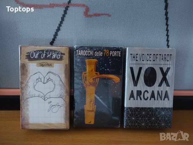 Таро карти - Out of Hand Tarot & Tarot of the 78 Doors & Vox Arcana, снимка 1 - Карти за игра - 45280493