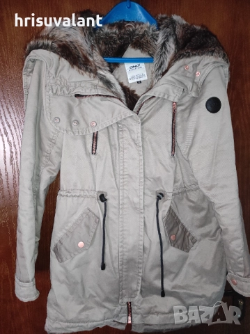 Зимно яке с естествен пух на качулката и още модели, снимка 9 - Якета - 48652519