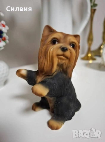 Фигурка на йоркширски териер , снимка 3 - Декорация за дома - 54084987