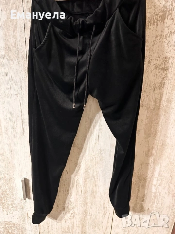 Дамски нов екип кадифе намален, снимка 2 - Спортни екипи - 53624030