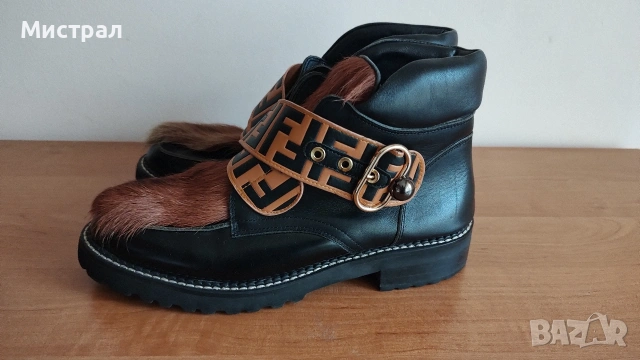 Оригинални Fendi, снимка 2 - Дамски боти - 53480980