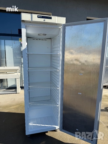 Професионален хладилник Gram , снимка 4 - Хладилници - 52605170