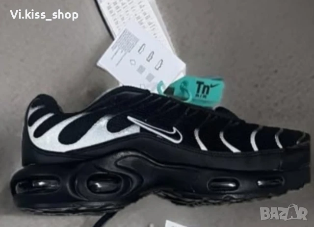 Нови обувки Nike air max Tn , снимка 4 - Маратонки - 50502368