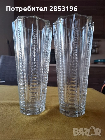 Две големи, тежки ретро вази