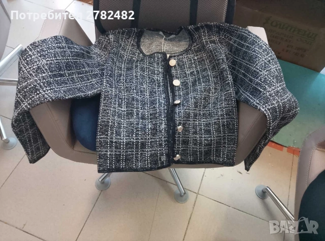 Елегантен дамски костюм, снимка 5 - Костюми - 53581087