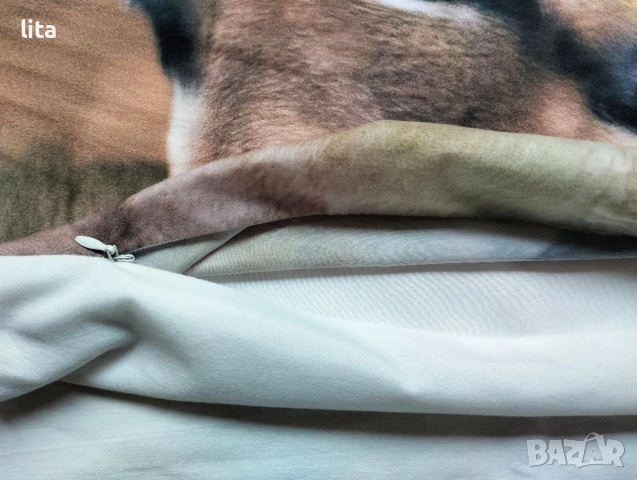 Декоративна възглавница + 2 калъфки , снимка 4 - Декорация за дома - 53220837