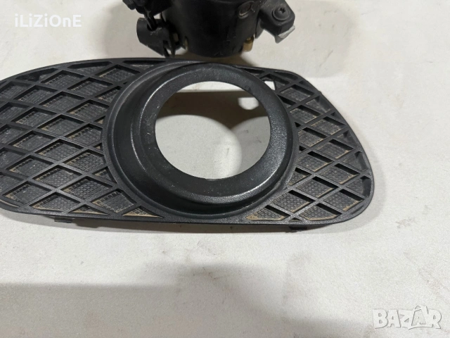 Десен халоген с решетка от Mercedes Ml W164 преди фейса, снимка 2 - Части - 53626620