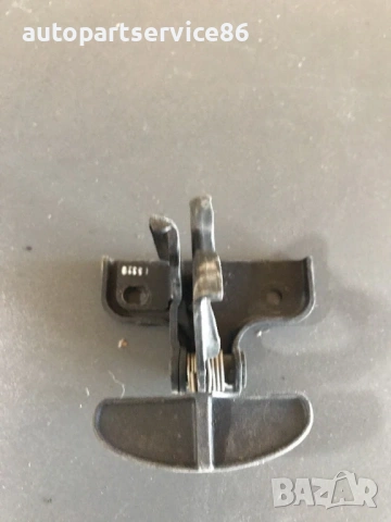 Заключващ механизъм за отвора на предния капак за Mercedes ML W164 3.0 CDI (2010) A2198800064 , снимка 2 - Части - 53872847