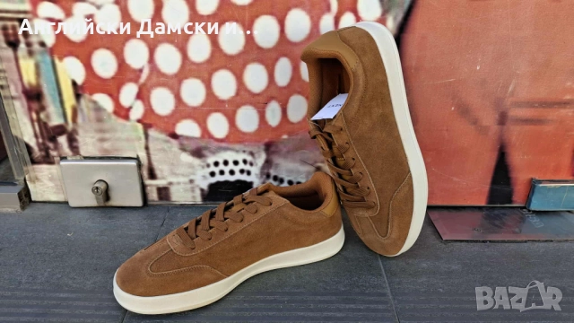 Английски дамски полукецове от естествен велур-Next, снимка 4 - Маратонки - 52318310