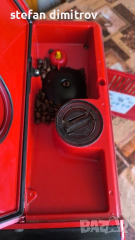 Saeco Minuto HD8763/09,Устройство за пяна, Керамична мелачка, Авт.почистване,15бара,1.8л, , снимка 11 - Кафемашини - 53838571