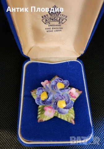 Винтидж брошка Aynsley – английски порцелан с цветя, снимка 4 - Антикварни и старинни предмети - 53719958