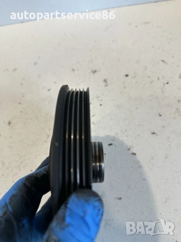 Шайба на коляновия вал за Hyundai i40 1.7 дизел 2015-та, снимка 2 - Части - 53224490