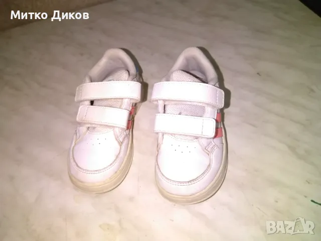 Детски маратонки Adidas №24 номер за момиче като нови с лепки, снимка 1 - Детски маратонки - 48513425