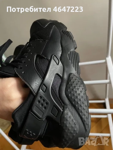 Дамски маратонки Nike Huarache, 38.5 размер, снимка 7 - Маратонки - 52361996