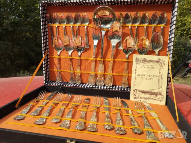 Посребрен сервиз 