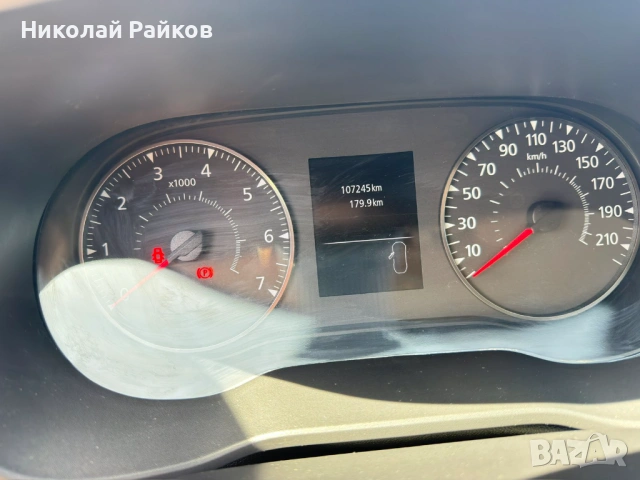 Dacia Duster 2019, 108 хил, бензин/газ, снимка 8 - Автомобили и джипове - 54238204