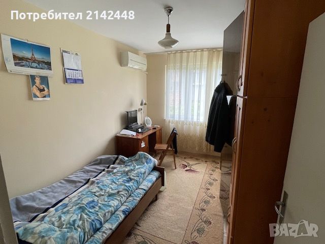 Продавам 2 етажа от къща с 22 помещения, 3 бани.2 floors of a House for Sale-3 bedroom, 3 baths, снимка 3 - Къщи - 46023996