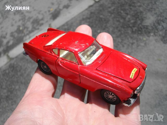 МЕТАЛНА КОЛИЧКА DINKY TOYS ENGLAND VOLVO 1800S, снимка 4 - Антикварни и старинни предмети - 45469751