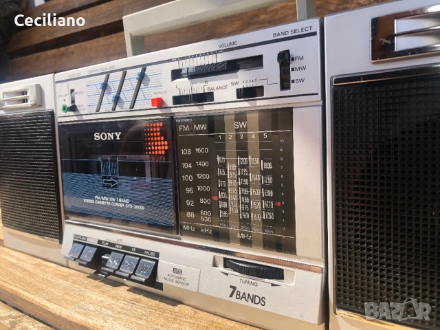 Радиокасетофон SONY CFS 3000S-(Japan) Работещ-като Нов, снимка 13 - Радиокасетофони, транзистори - 53719652