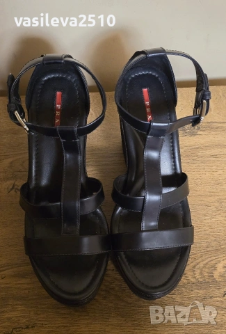 Prada оригинални дамски сандали на платформа , снимка 12 - Сандали - 53892041