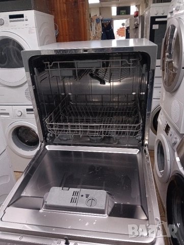 Малка сива съдомиялна тип кубче Candy за 8 комплекта с 2 години гаранция!, снимка 2 - Съдомиялни - 53968395