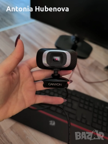 Компютърен сет с монитор, камера и светеща клавиатура, снимка 9 - Работни компютри - 52381706