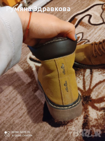 Продавам НОВИ оригинални бежови велурени боти Ellesse 39 номер, снимка 4 - Дамски боти - 30933319