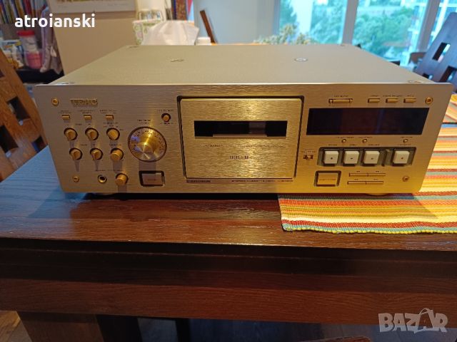 TEAC V-8030 cassette deck, снимка 1 - Декове - 43358930