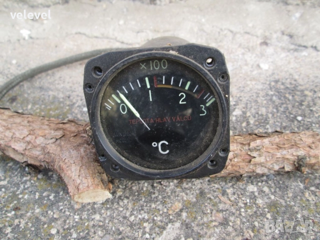 Прибор от стар самолет - термометър с термосонда. Добавен и амперметър, снимка 4 - Антикварни и старинни предмети - 51711410