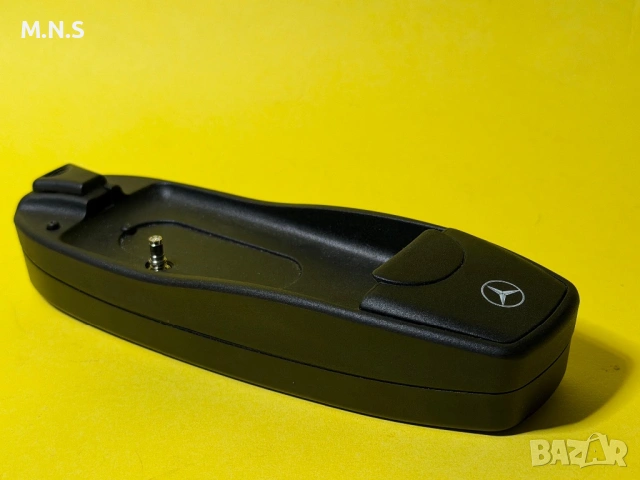Mercedes Стойка за Телефон . 