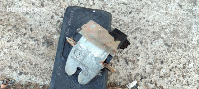 Брава заден капак багажник Mercedes C220 W203 комби - 60лв, снимка 2 - Части - 50533514