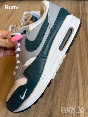 Оригинални маратонки Nike Air Max 1! 42,5 н, снимка 2 - Маратонки - 51253571