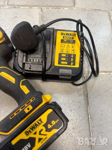 Винтоверт Dewalt със зрядно, снимка 2 - Винтоверти - 52154496