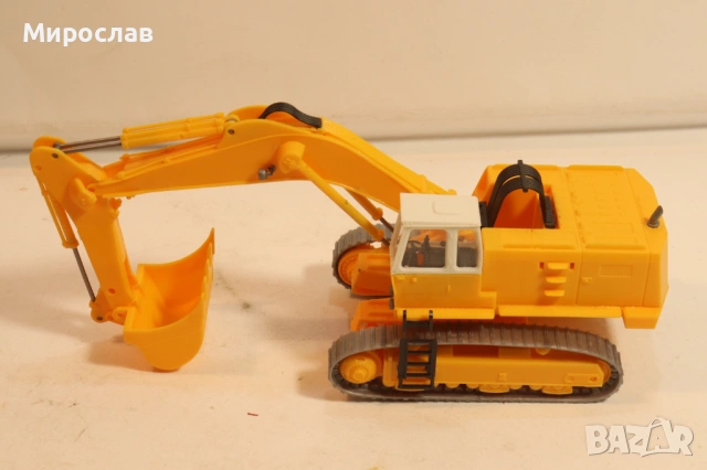 KIBRI H0 1/87 БАГЕР ТОВАРАЧ КРАН КОЛИЧКА МОДЕЛ, снимка 2 - Колекции - 54113480