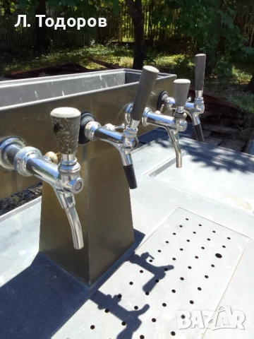 Продавам бирен бар плот за наливна бира 