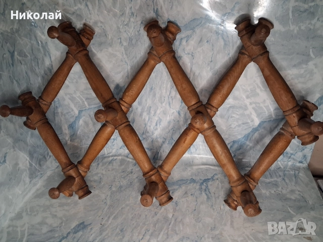 Стара Сгъваема Дървена закачалка за стена