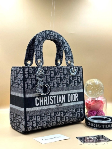 чанти christian dior 23х20см, снимка 2 - Чанти - 51457997