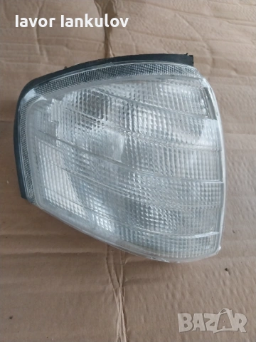 Преден десен мигач за Мерцедес Спринтер, снимка 2 - Части - 54020161