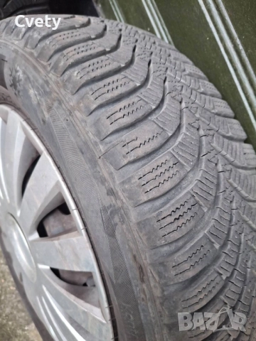 Зимни гуми HANKOOK втора употреба , снимка 4 - Гуми и джанти - 52365827