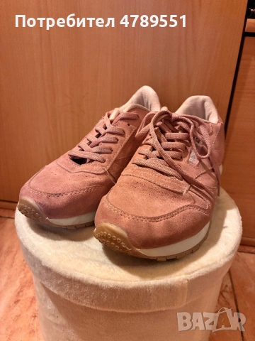 Дамски маратонки Reebok, снимка 2 - Маратонки - 54115028