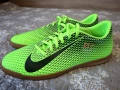 Футболни обувки за зала NIKE, снимка 2