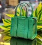 Мини The Tote Bag зелена чанта, снимка 1