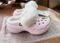 Crocs Classic Platform Fuzz Lined, снимка 1