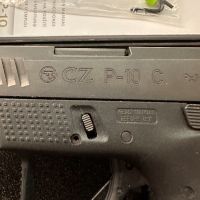 Пистолет CZ P10C, снимка 2 - Бойно оръжие - 45830169