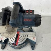 Циркуляр пендула - Bosch 1400 W, снимка 4 - Циркуляри - 45820045