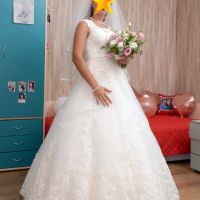 Булчинска рокля с подарък чанта и воал, снимка 3 - Сватбени рокли - 40821449