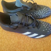 футболни обувки (стоножки) Adidas Predator, снимка 3 - Футбол - 45402676