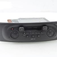 Автокасетофон за Renault Megane Scenic (10.1996 - 12.2001)

, снимка 1 - Части - 45542640