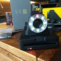 Тестван с филм фотоапарат за моментални снимки Polaroid Impossible I-1 - пойнт енд шуут , снимка 12 - Фотоапарати - 45875461