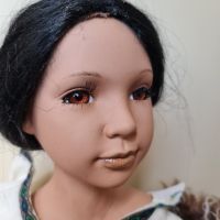 Порцеланова кукла Индианка 74 см за ремонт или части, снимка 15 - Колекции - 46145320